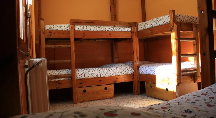 La Closa Hostel Castellar De N'Hug Room photo