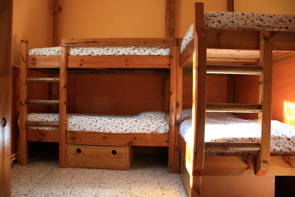 La Closa Hostel Castellar De N'Hug Room photo