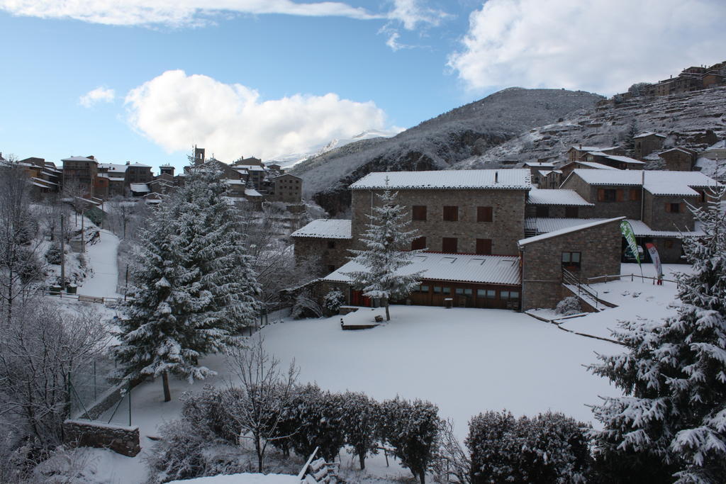 La Closa Hostel Castellar De N'Hug Exterior photo